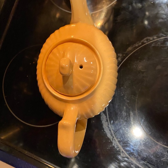 Vintage teapot collectors size in new condition! - Picture 3 of 5